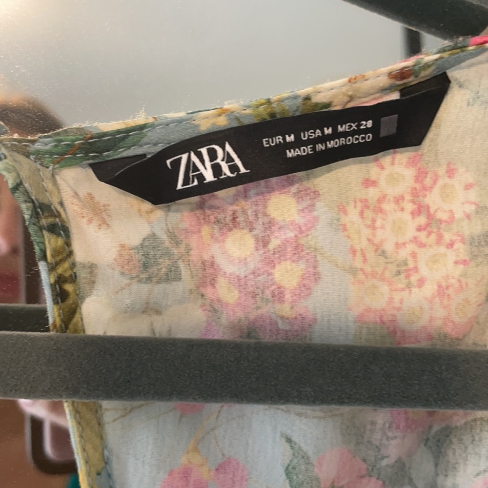 Zara Spring Dress - Picture 2 of 4